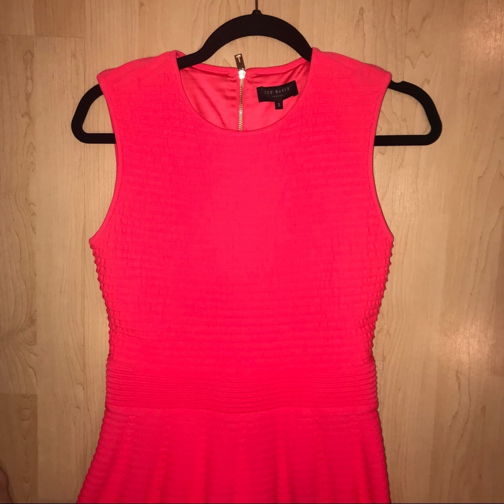 Teb Baker dress - Picture 2 of 5